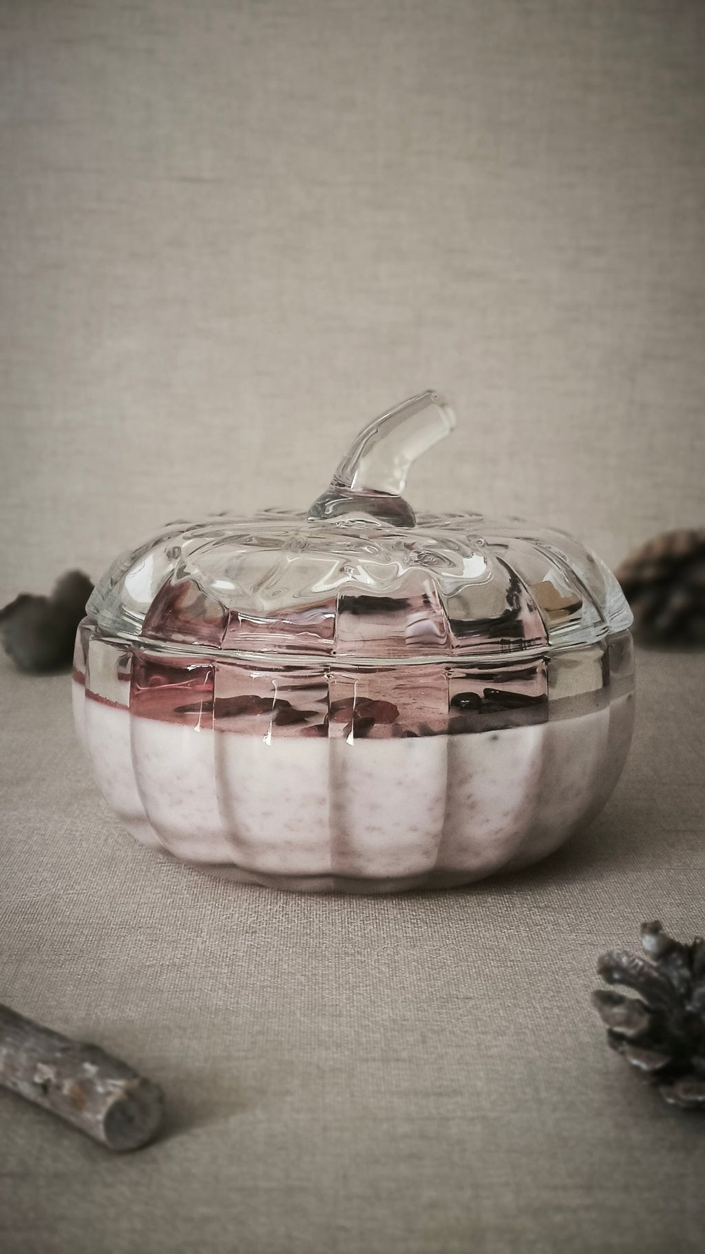 <b>CARMESÍ</b> (Granada, Ciruela y Arándanos) - Velas en cristal OI26 - My Essentials by FARA