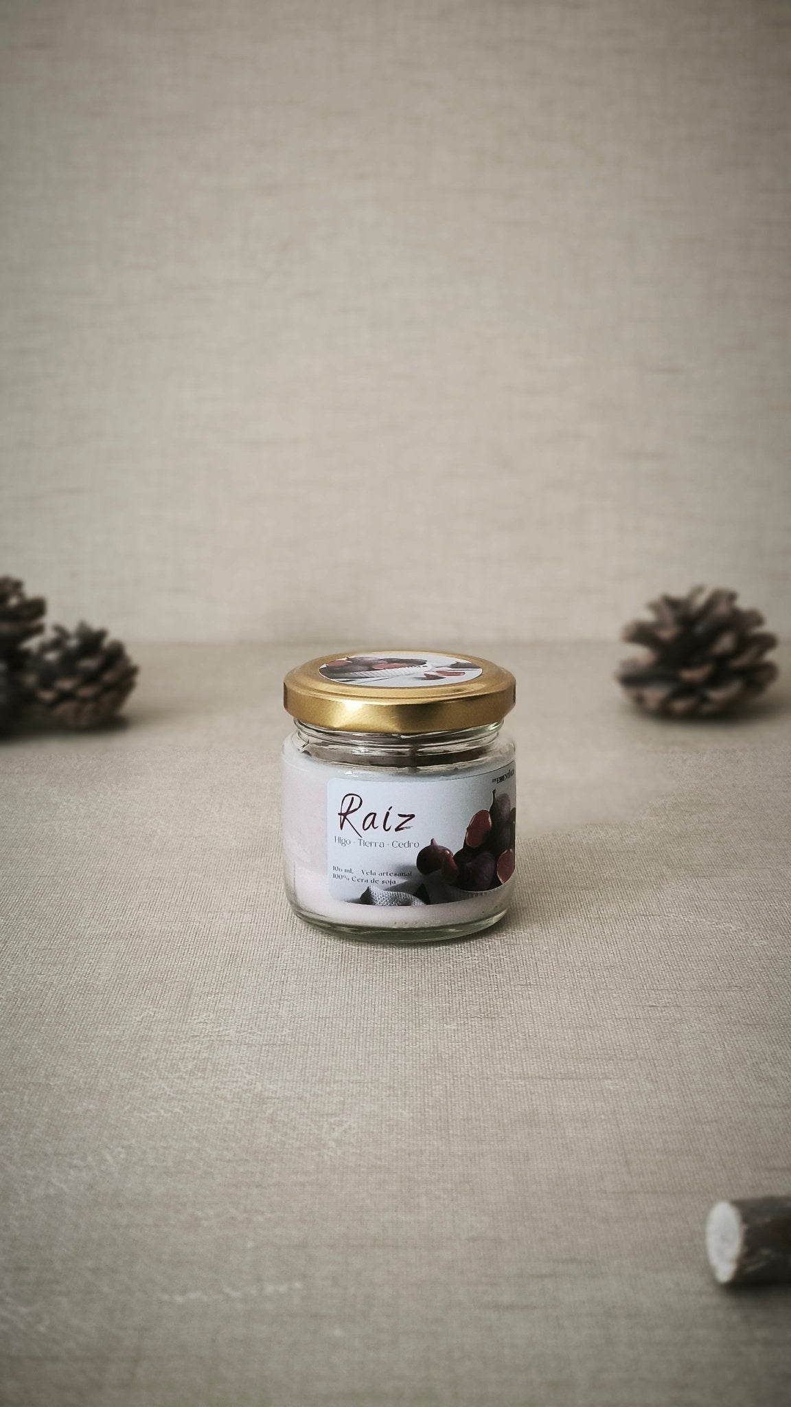 <b>RAÍZ</b> (Higo, Tierra y Cedro) - Velas en cristal OI26 - My Essentials by FARA