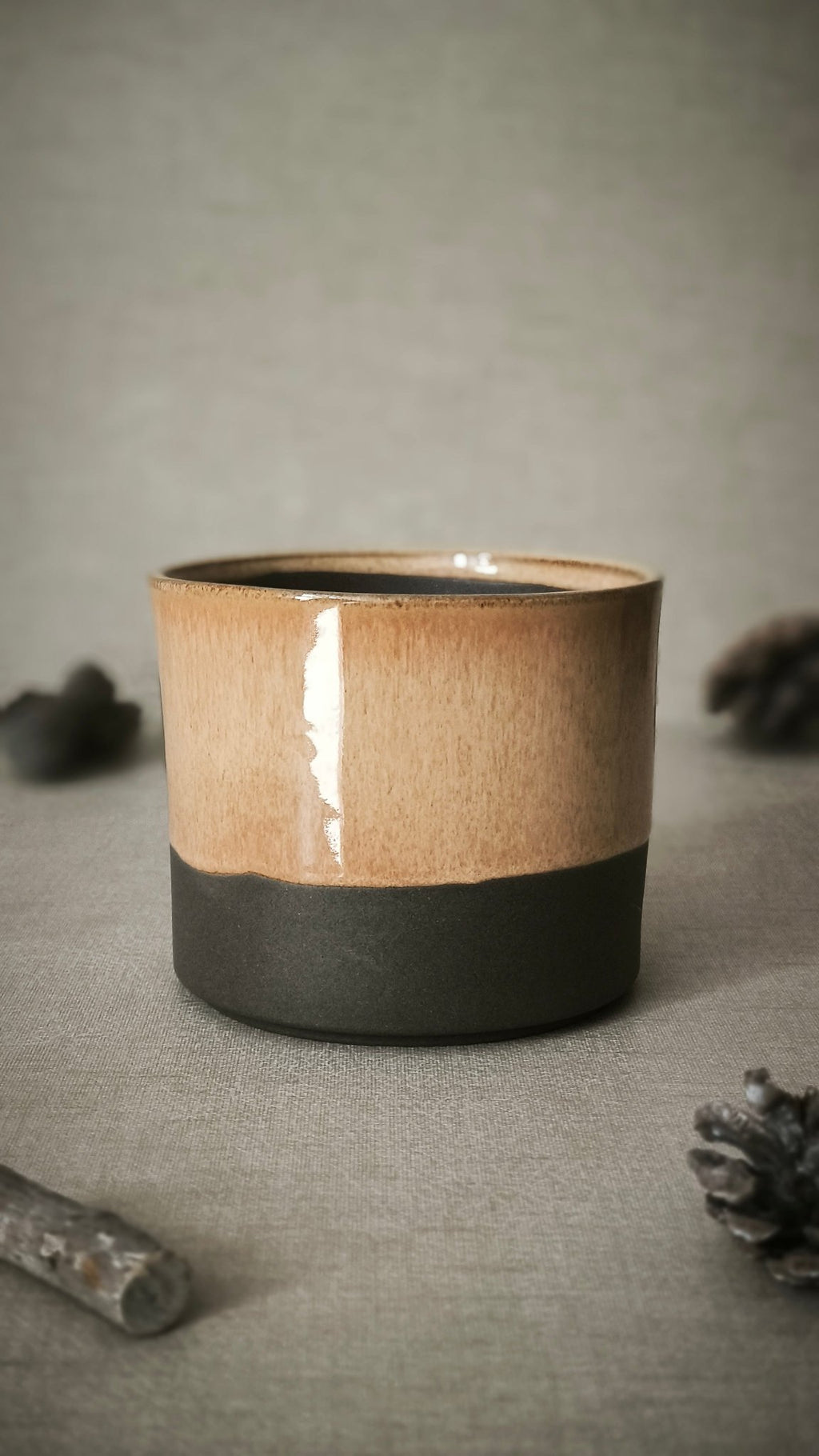Carmesí (Ciruela, Granada y Arándanos) - Velas en cerámica OI26 - My Essentials by FARA