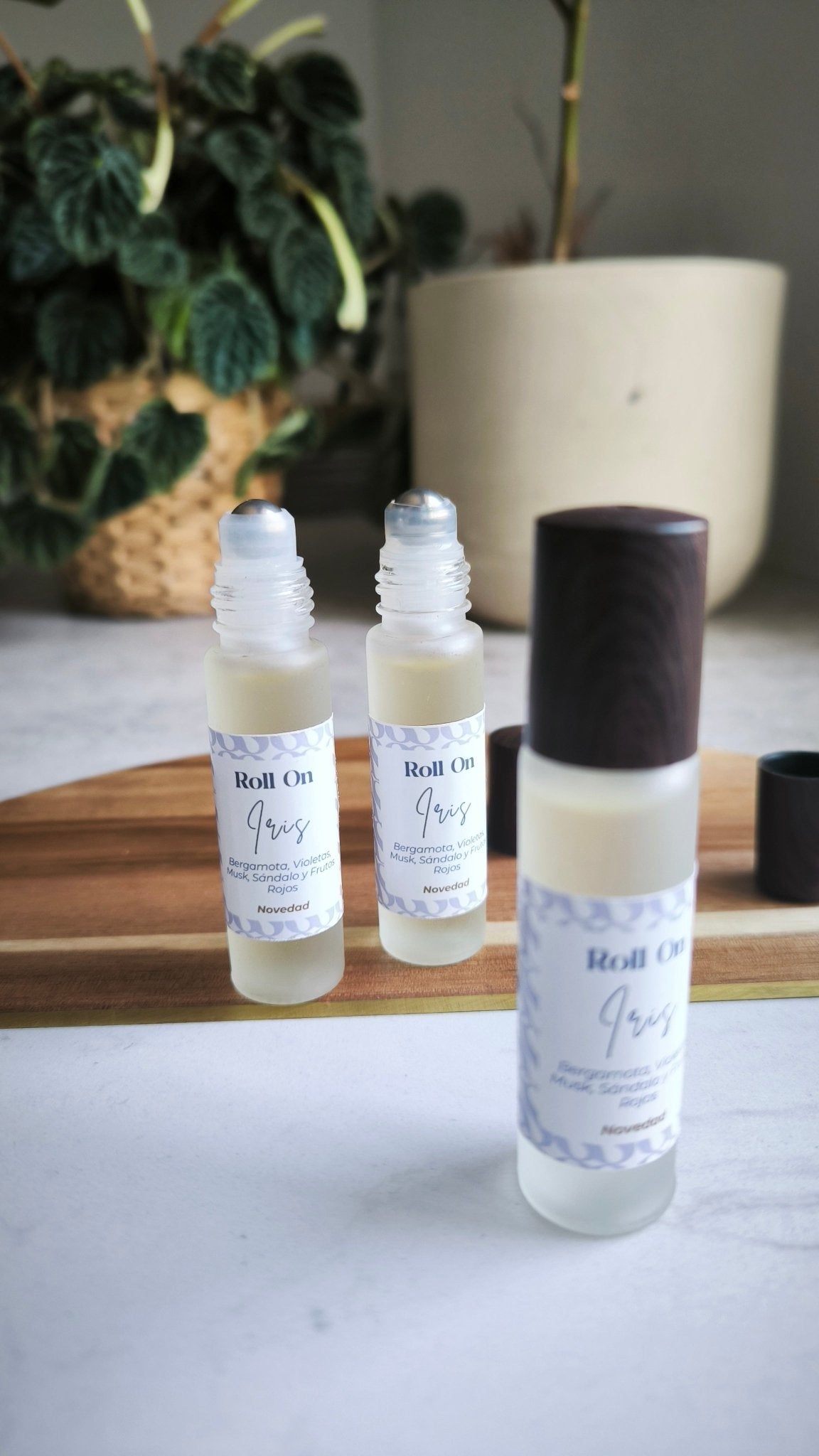 Roll On Iris (Bergamota, Violetas, Musk, Sándalo y Frutos Rojos) - 10mL - My Essentials by FARA
