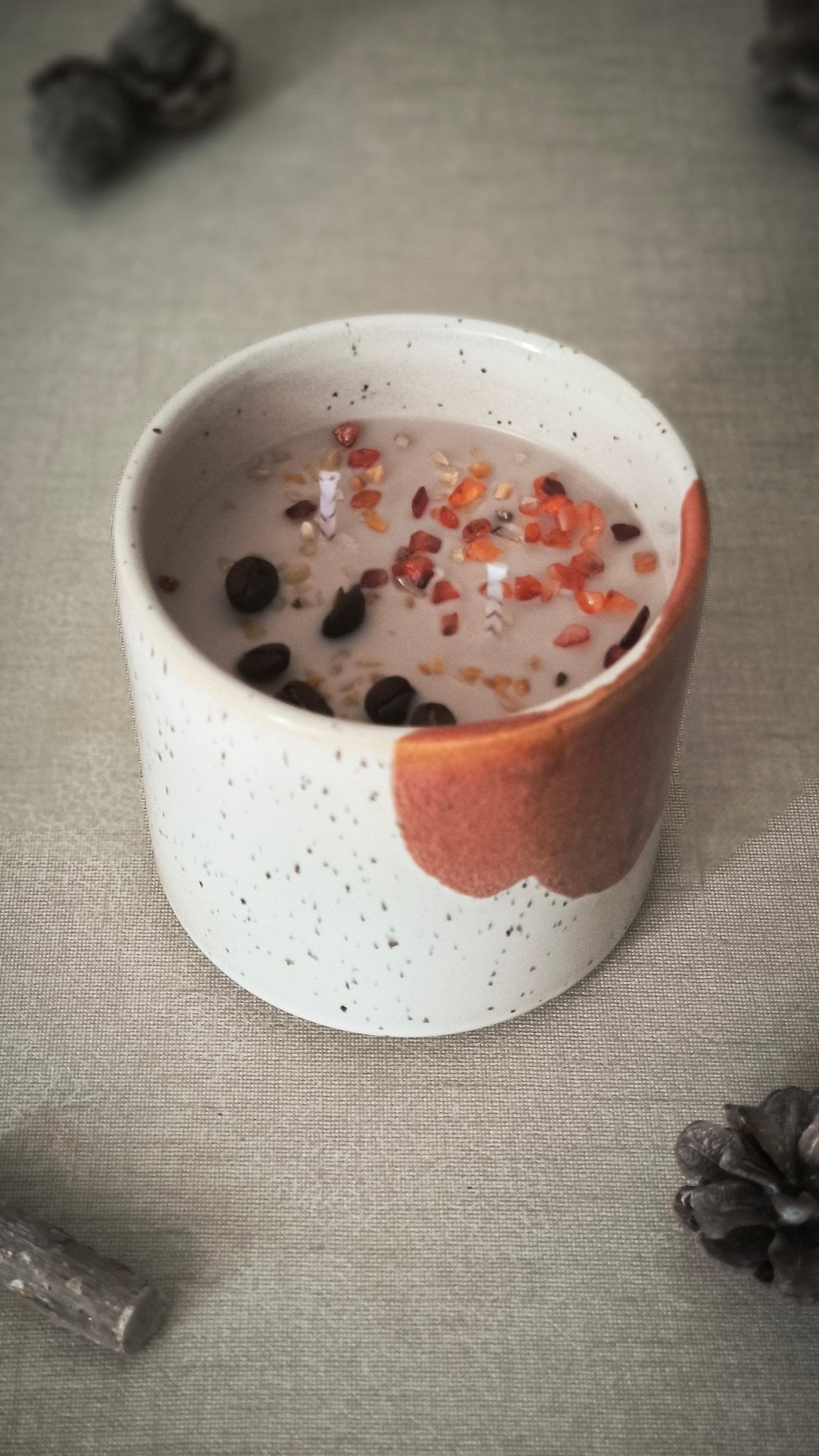 Tostado (Caramelo, Mantequilla y Café) - Velas en cerámica OI26 - My Essentials by FARA