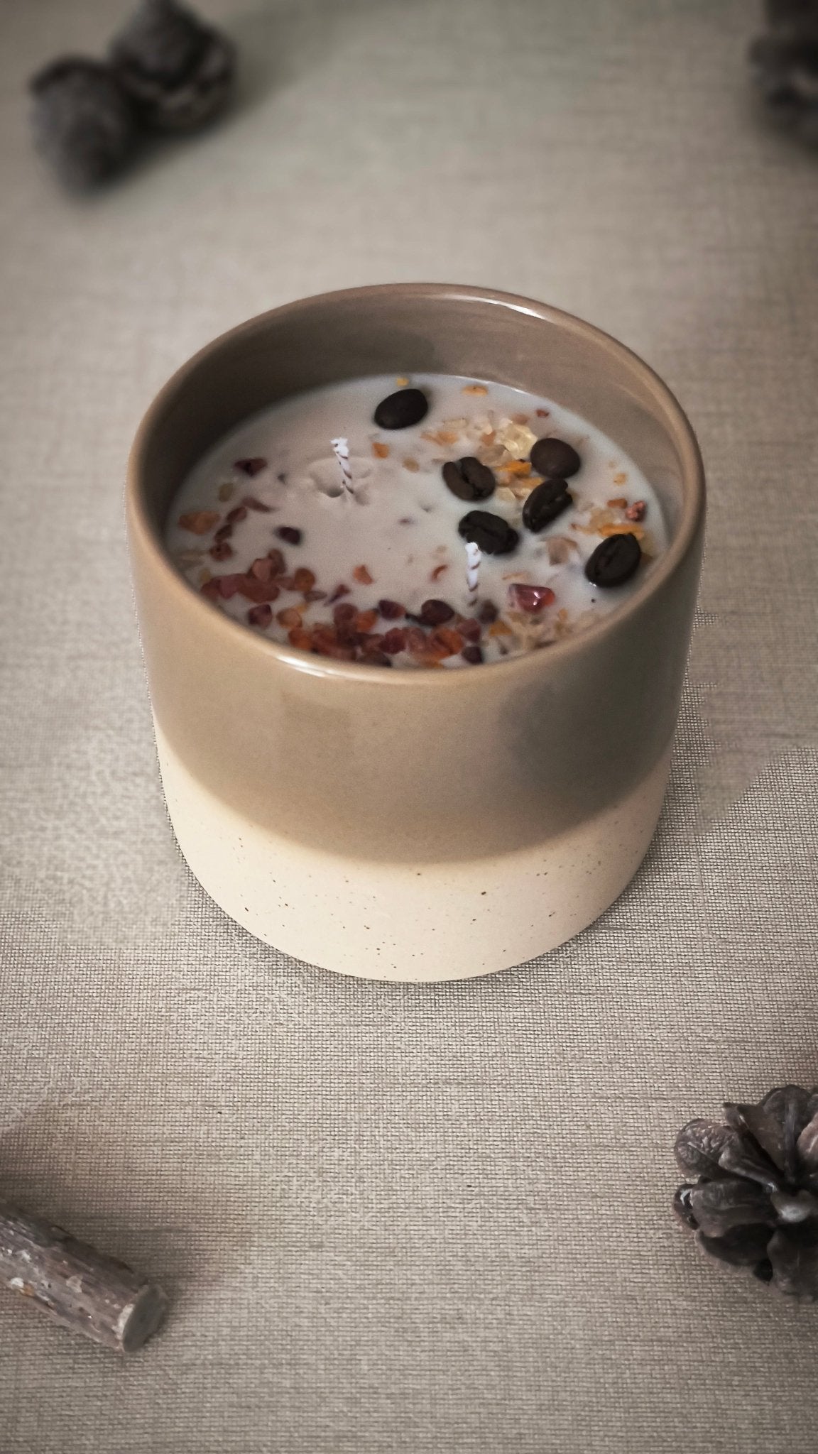 Tostado (Caramelo, Mantequilla y Café) - Velas en cerámica OI26 - My Essentials by FARA
