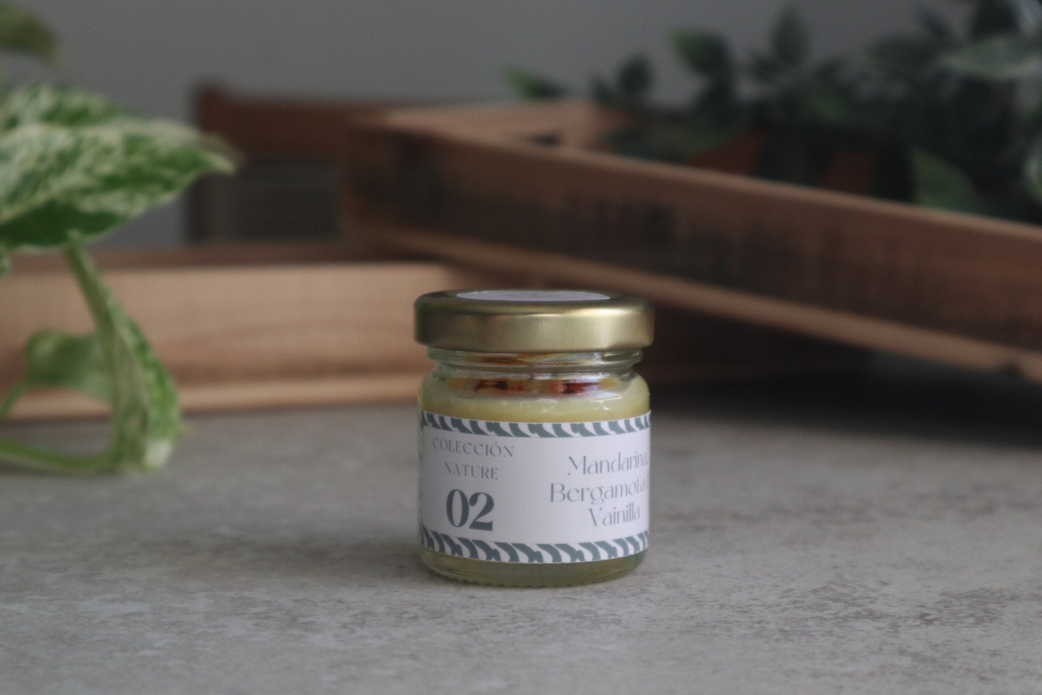 Vela 02 (Mandarina, Bergamota y Vainilla) - Nature - My Essentials by FARA