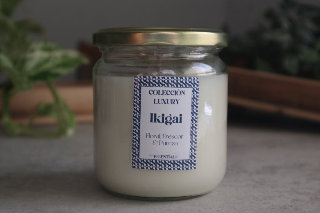 Vela Ikigai (Flor de Algodón) - Luxury - My Essentials by FARA