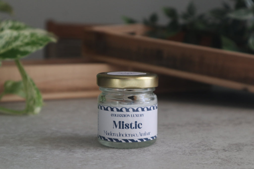 Vela Mistic (Sándalo, Cedro, Palo Santo y Musgo) - Luxury - My Essentials by FARA