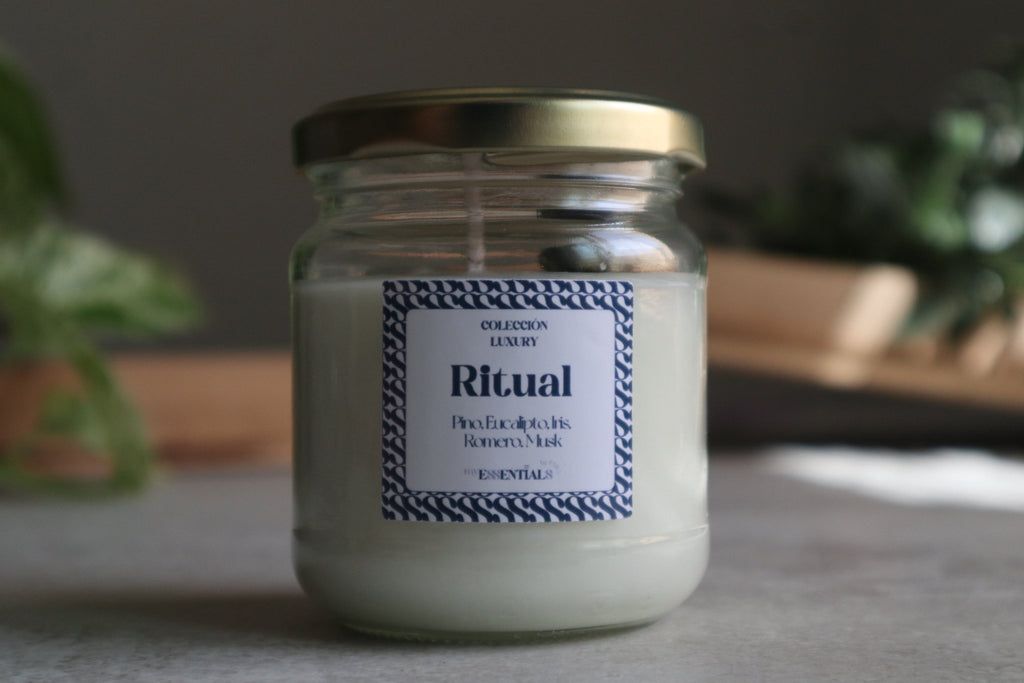 Vela Ritual (Eucalipto, Iris, Musk, Romero y Pino) - Luxury - My Essentials by FARA