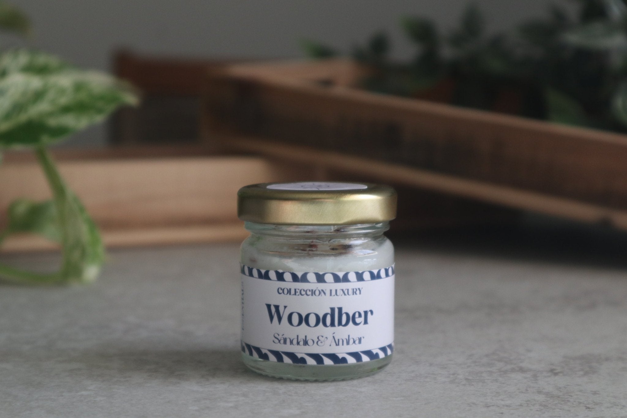 Vela Woodber (Sándalo y Ámbar) - Luxury - My Essentials by FARA